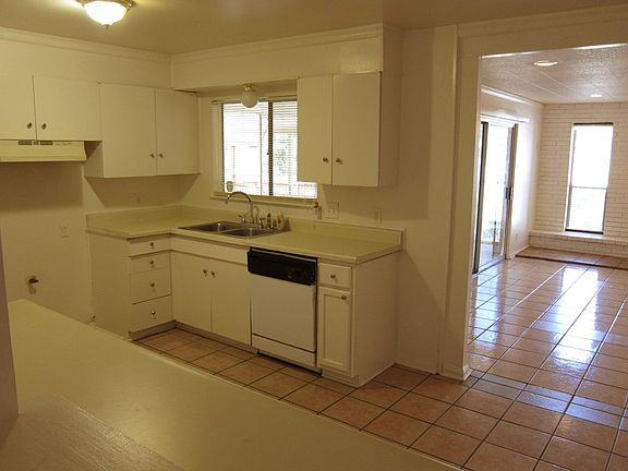 2nd image of 5903 Hillman Dr