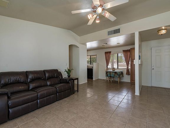 3rd image of 6601 N Camino De La Tierra