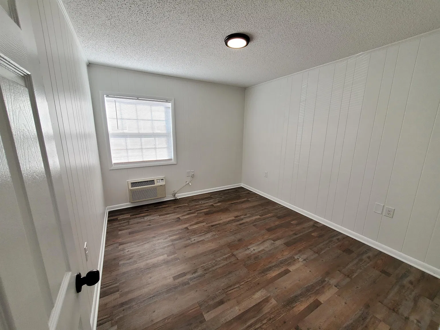Greeneville - 808 Carolina Drive - 104 — Photo 4