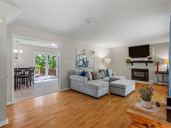 3rd image of 193 Chinqua Penn Trl