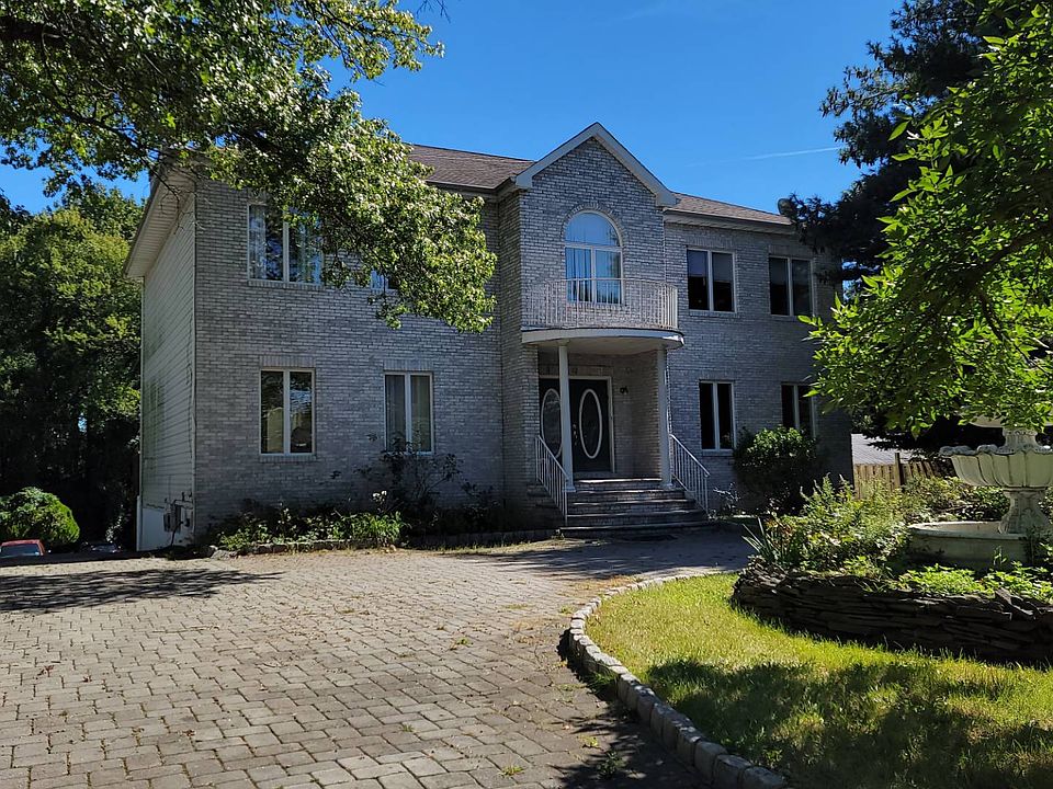 92 Forest Ave, Paramus, NJ 07652 MLS 11202799 Zillow