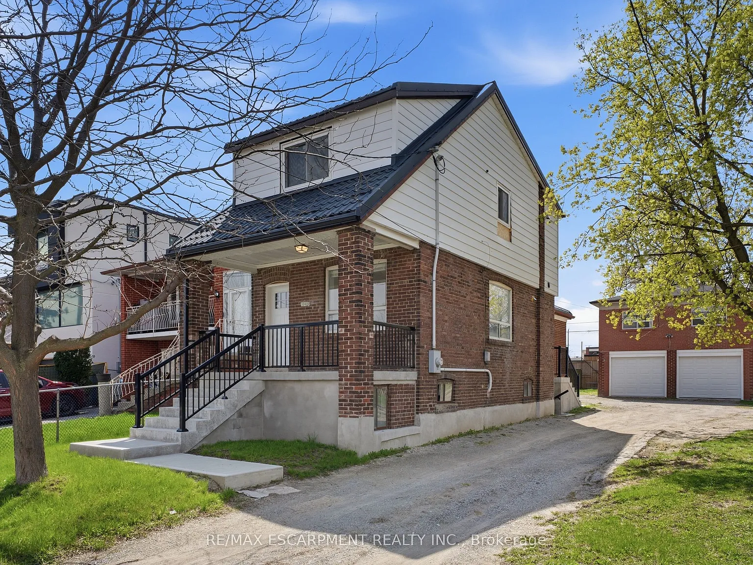1 bed, $2,000 — Photo 1