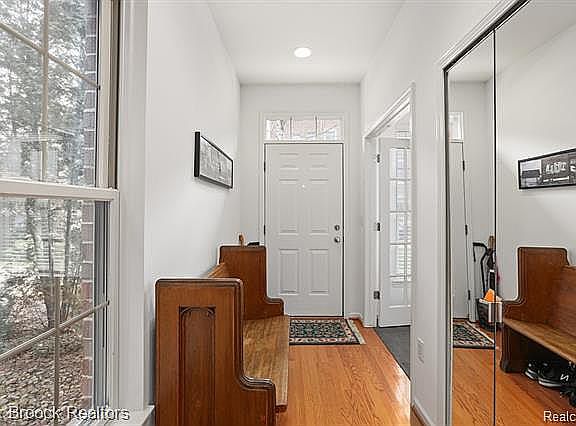 2nd image of 527 Graten St #1