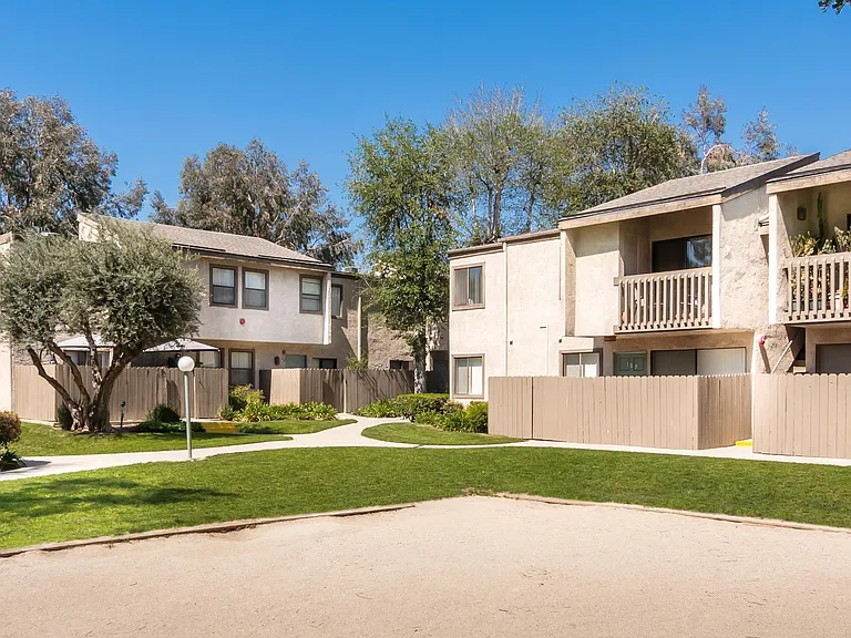 Spring Tree Apartments — Photo 3