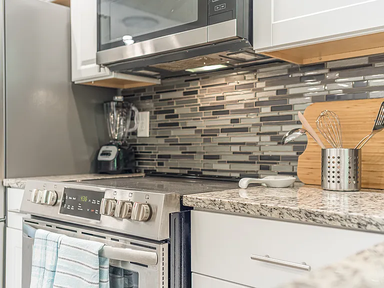2390 Brackett Rd SW — Photo 31