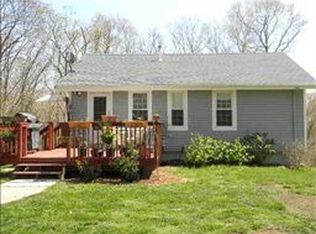 30 E Woody Hill Rd, Westerly, RI 02891
