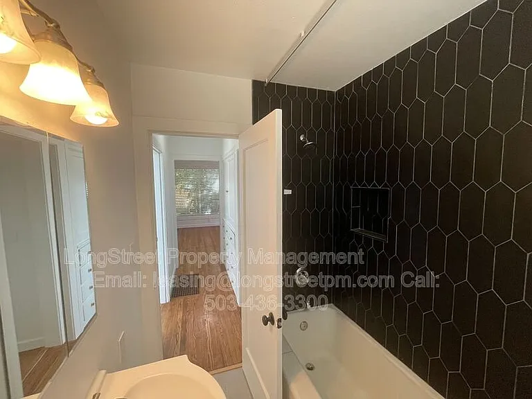 4514 NE 18th Ave — Photo 20
