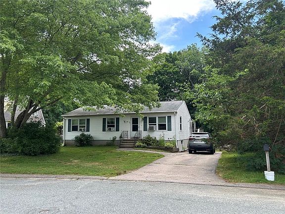 2nd image of 28 Karee Ct