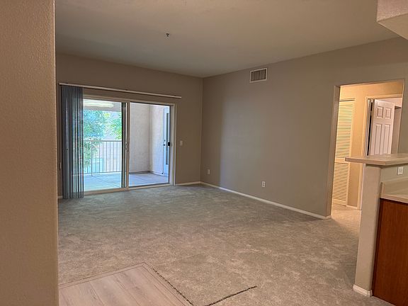 3rd image of 31405 Taylor Ln