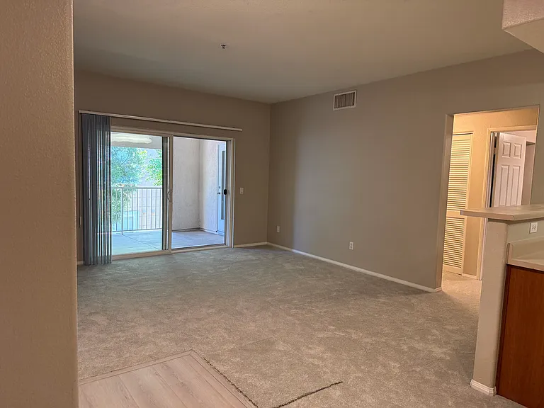 31405 Taylor Ln — Photo 3