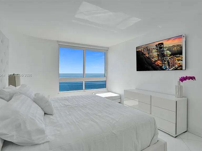 6365 Collins Ave #2403 — Photo 12