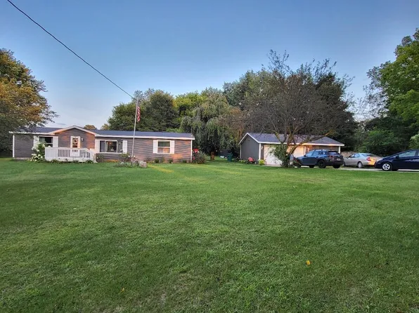 6800 N Moe Rd, Middleville, MI 49333