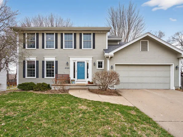6105 Oakwood Dr, Urbandale, IA 50322