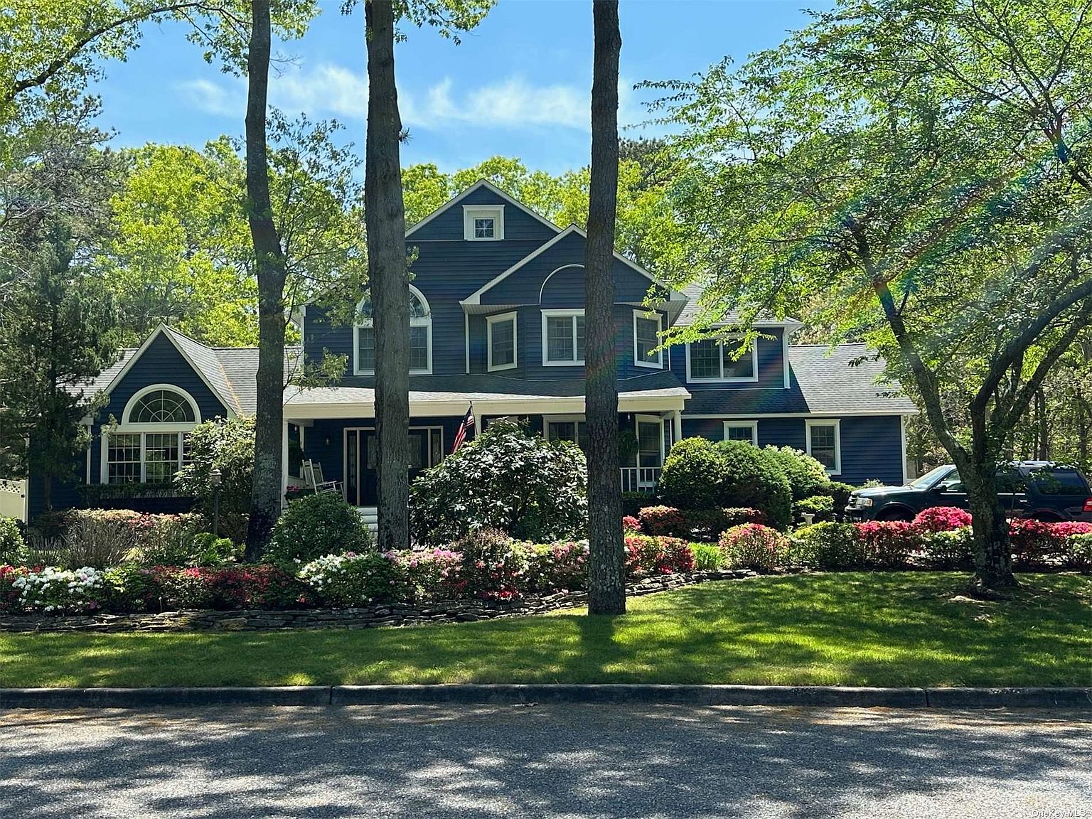 4 Bridle Path, Manorville, NY 11949 Zillow