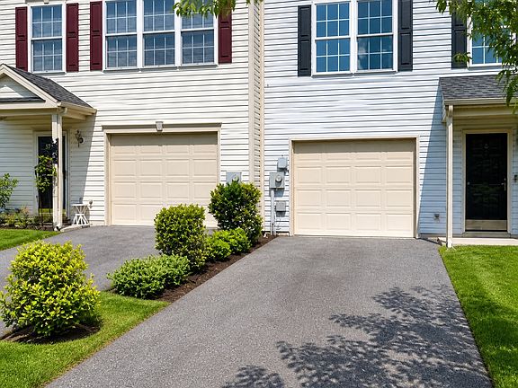 2nd image of 59 Fiser Ln