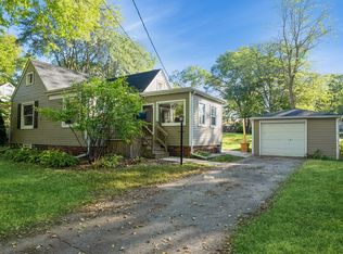 1117 65th St, Windsor Heights, IA 50324