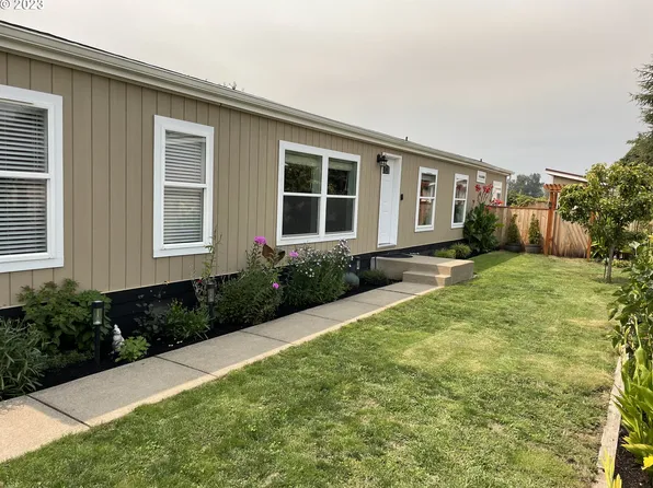 1218 N Park Ave, Eugene, OR 97404