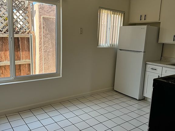 4th image of 3372 Polk Ave #11241289