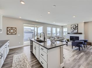 5663 Wayfarer Cir, Firestone, CO 80504