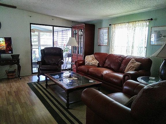 5th image of 2843 Lakeside Dr