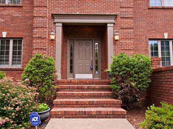 4th image of 3681 Briarcliff Trce