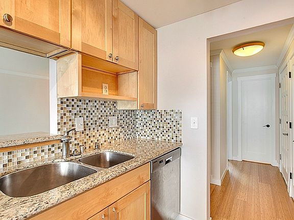 3rd image of 17112 NE 45th St APT 53
