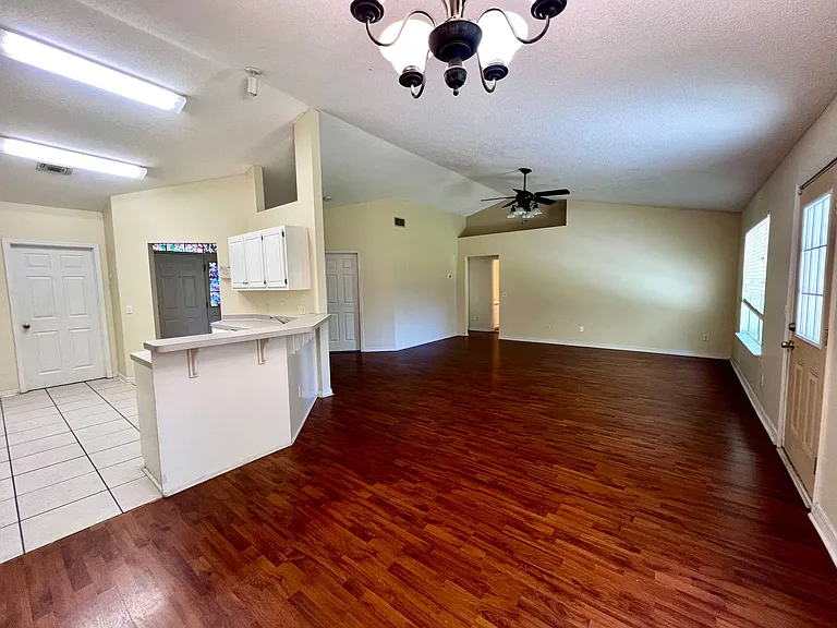7350 Copter Ln — Photo 32