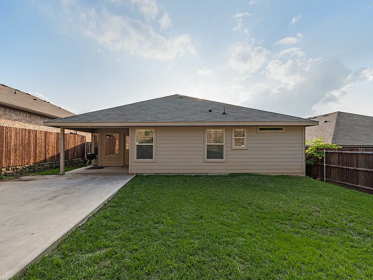 705 Ben Lake Trl — Photo 16