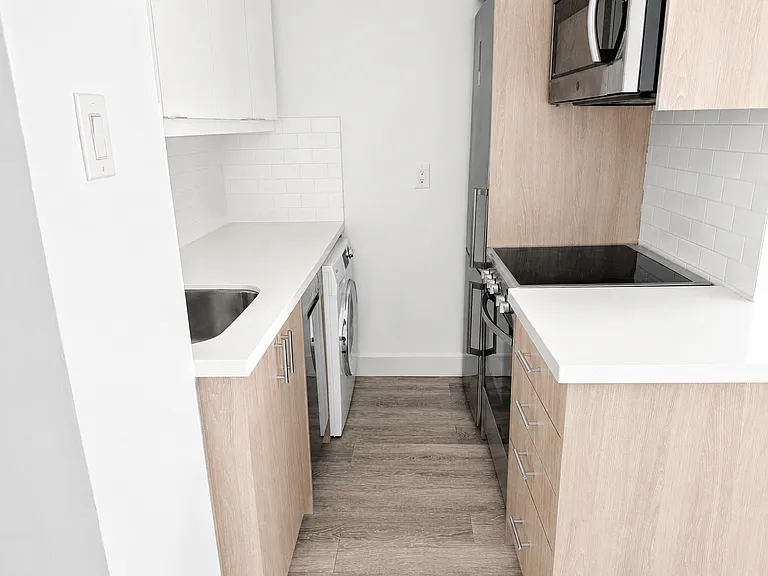 140 Springhurst Ave #31-U31 — Photo 2
