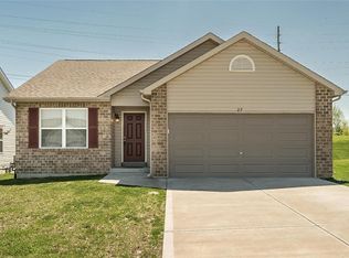 27 Ivy Brook Ct, Wentzville, MO 63385