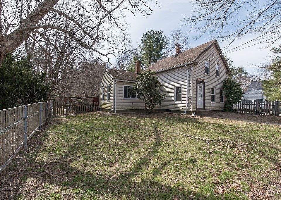18 Pleasant St, Upton, MA 01568 Zillow