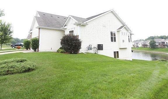 3rd image of 550 Northern Trace Ct
