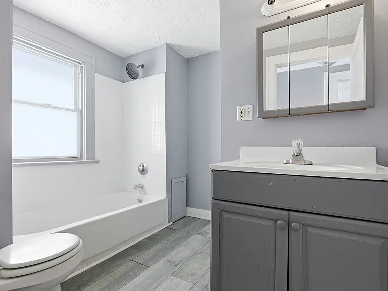 669 Winans Ave — Photo 15