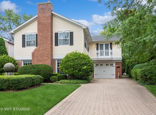 73 Williamsburg Rd, Evanston, IL 60203