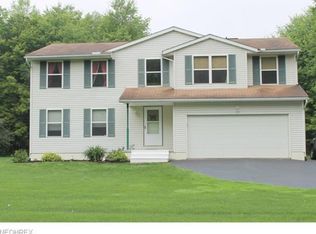 3165 Mahoning Rd, Lake Milton, OH 44429