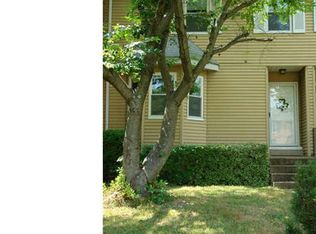 66 Lower Valley Ln, Newark, DE 19711