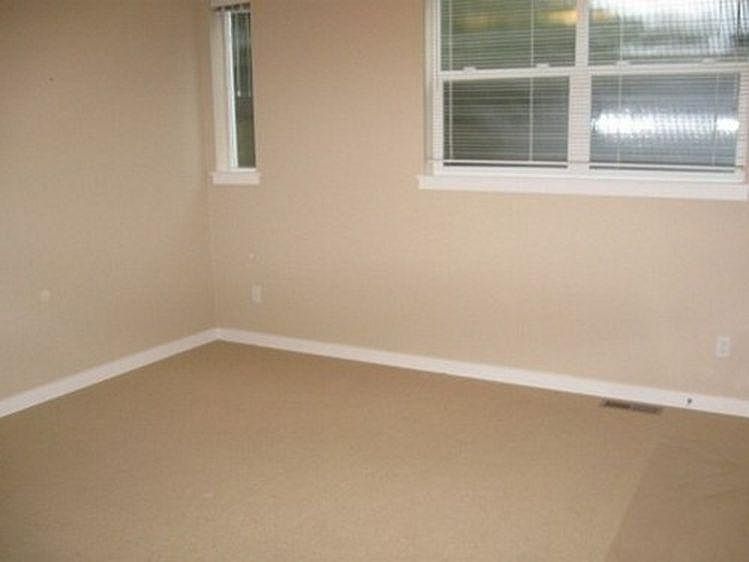 2nd image of 4046 N Montana Ave