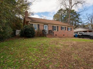 313 N Cambridge St, Ninety Six, SC 29666