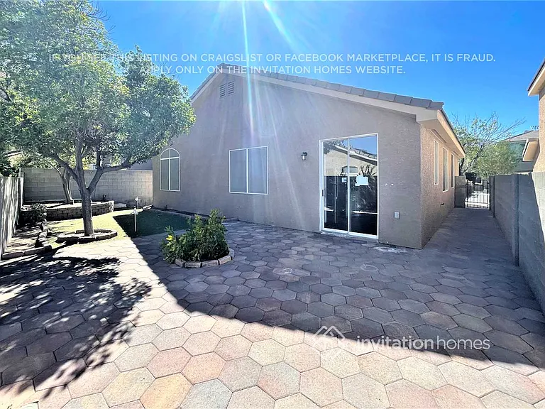 1016 Venetian Hills Ln — Photo 14