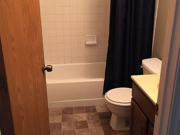3rd image of 301 Mill St APT 4