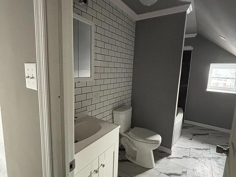 2025 N 62nd St #3 — Photo 8