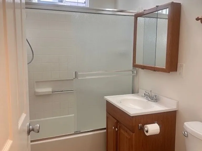 752 W 25th St #758 — Photo 10