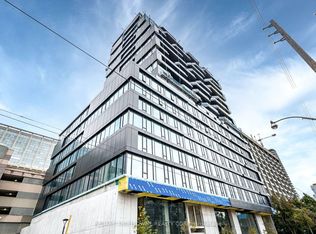 195 McCaul St #720, Toronto, ON M5T 0E5