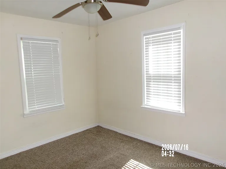 320 N Seminole Ave — Photo 6