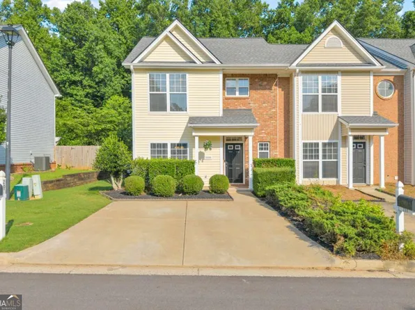 207 Pearl Chambers Dr, Dawsonville, GA 30534