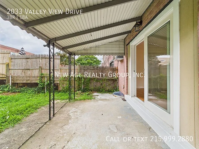 2033 Valley View Dr — Photo 16