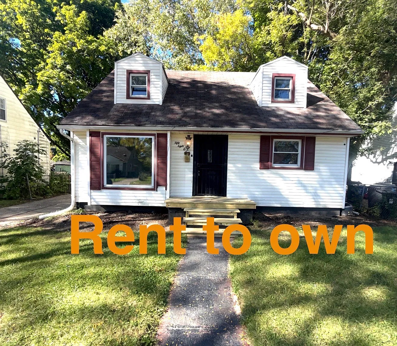 3 bed, 936 sqft, $960 — Photo 1