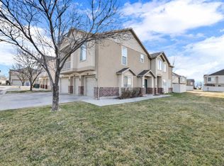 418 N Kent Ln, North Salt Lake, UT 84054