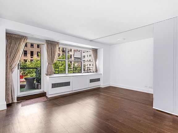 3rd image of 300 E 71st St APT 3L