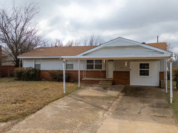 1725 Symphony Ln, Midwest City, OK 73130